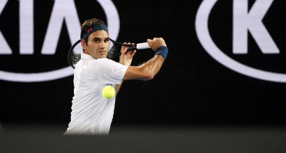 Australian Open, Federer bloccato dallo steward inflessibile: senza pass non si entra