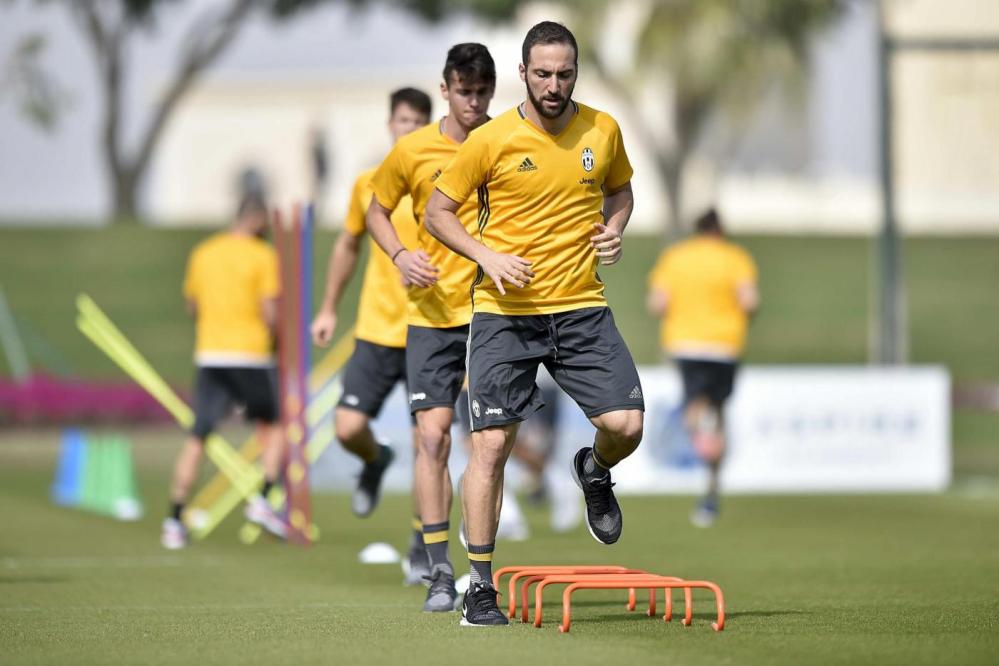 La Juve a Doha con Xavi Foto Sportmediaset