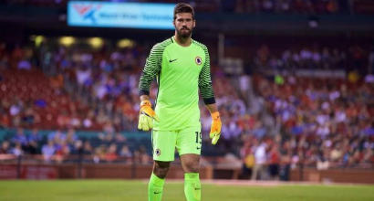 Roma, il Real Madrid vuole accelerare per Alisson: sfida al Liverpool