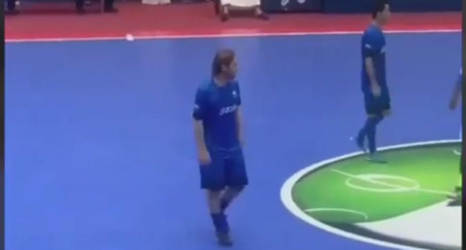 Dribbling, salti, tacchi, doppi passi... ma a Totti basta solo un tocco