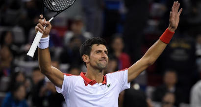 Shanghai: Djokovic travolge Zverev, Coric elimina Federer