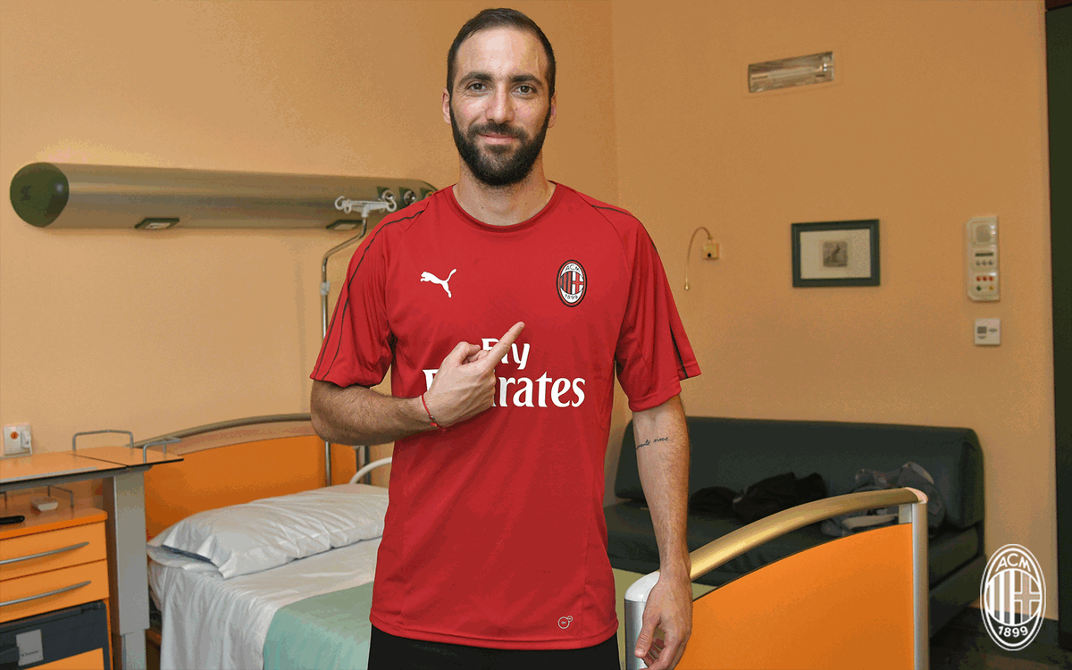 Maglia Home AC Milan GONZALO HIGUAIN Maglia Home AC Milan GONZALO HIGUAIN