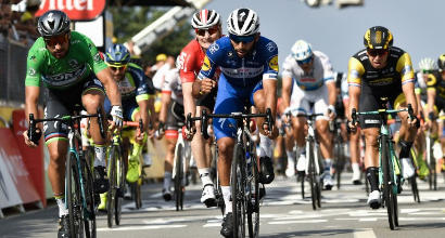 Tour de France: quarta tappa a Gaviria, resta giallo Van Avermaet